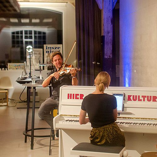 Bernhard Gögler (Geige) & Julia Boskovic (Klavier) © Anja Jelly