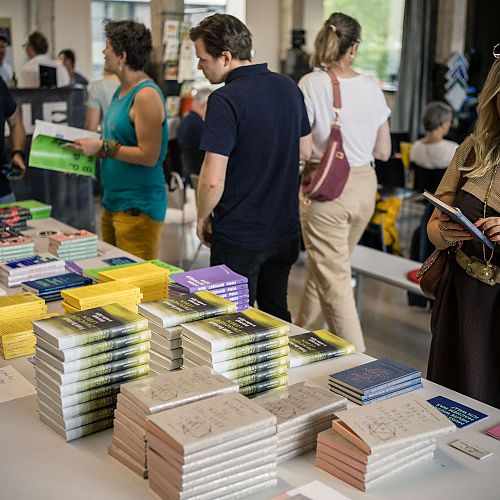 Lesungen mit Anna Rahm, Mit Büchern unterwegs