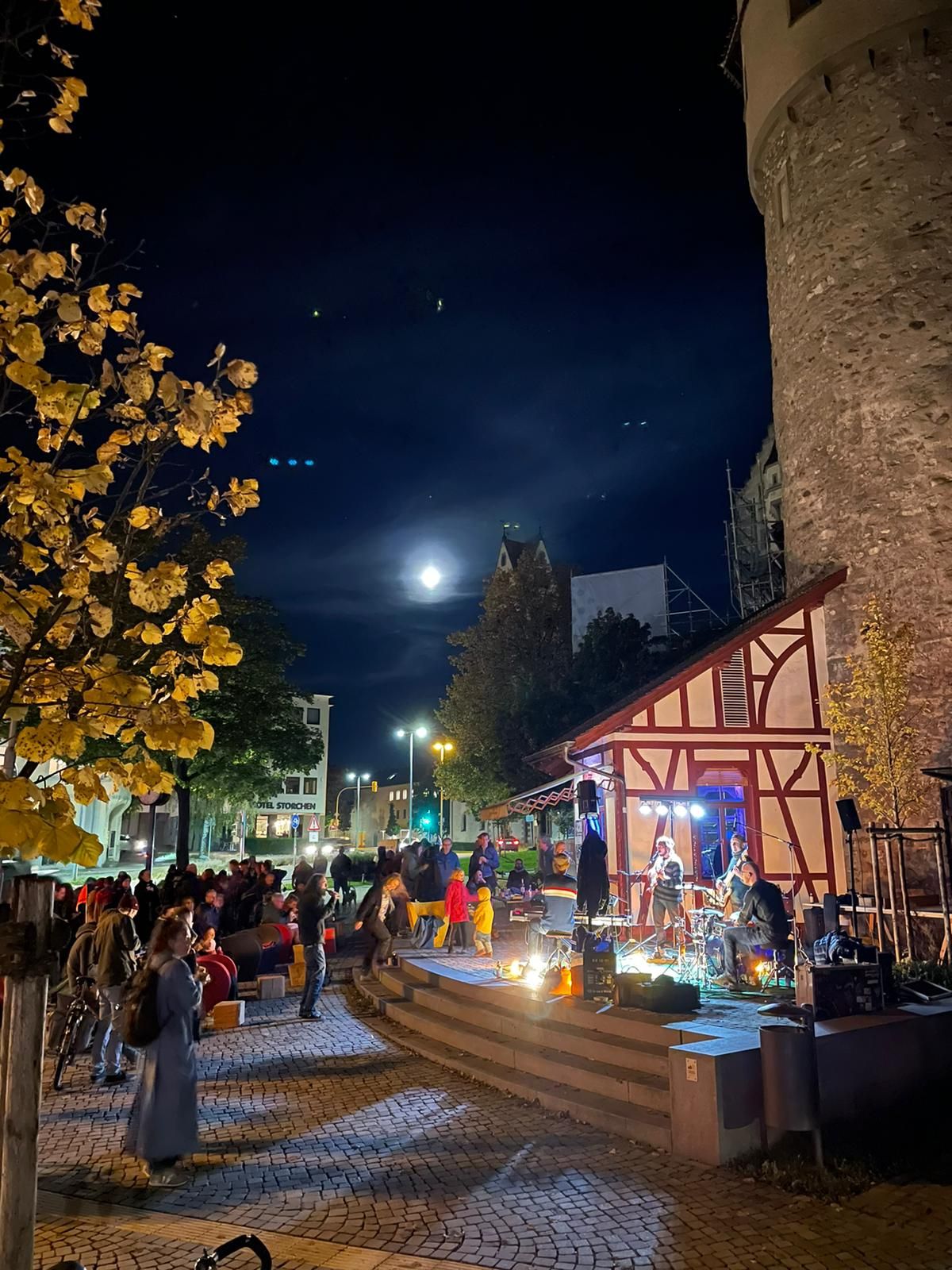 Pop Up Konzert: LMDSH, Grüner Turm