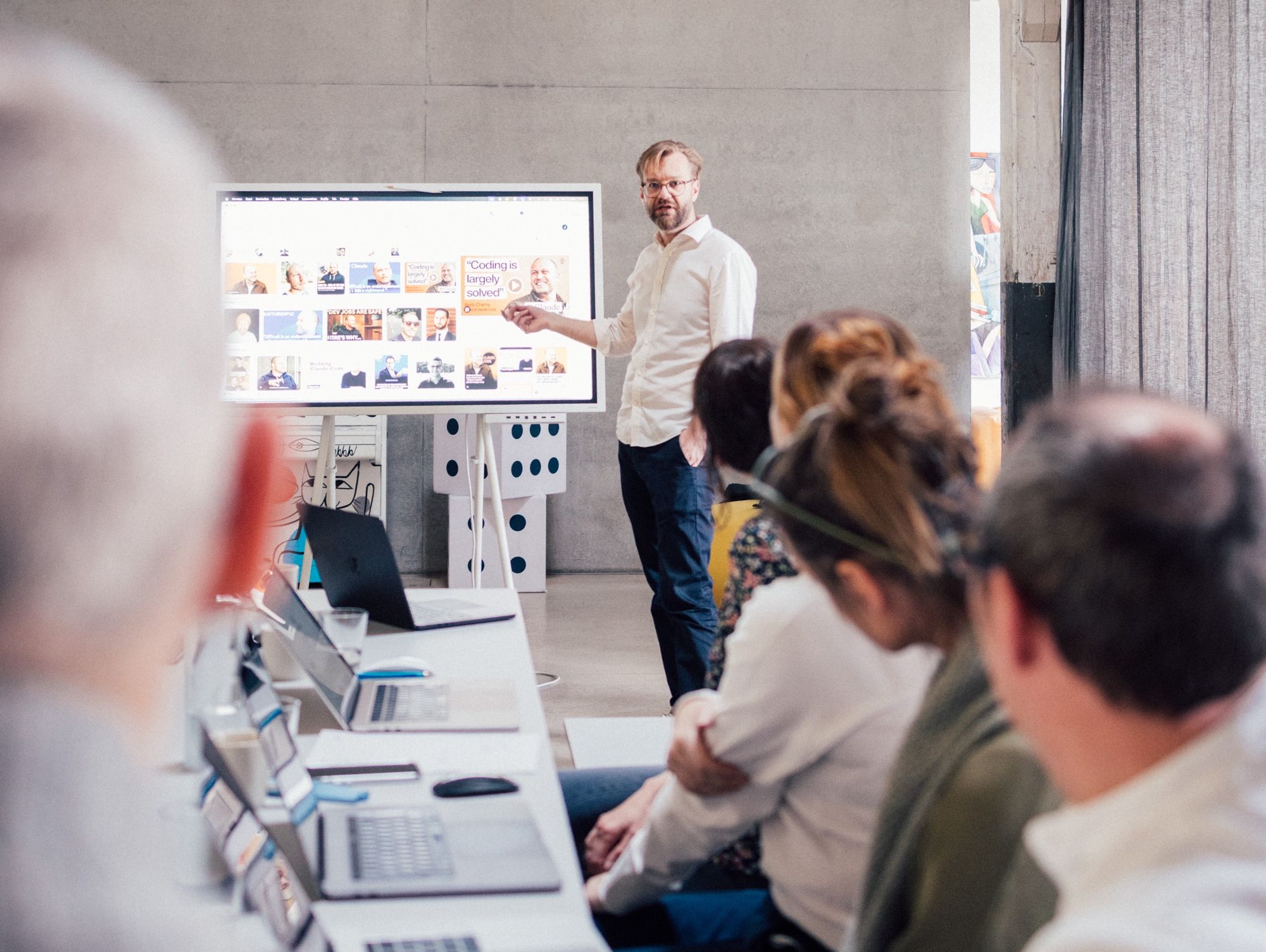 KI-Workshop mit Prof. Jürgen Graef: Zwischen Staunen, Zweifel und Neugier