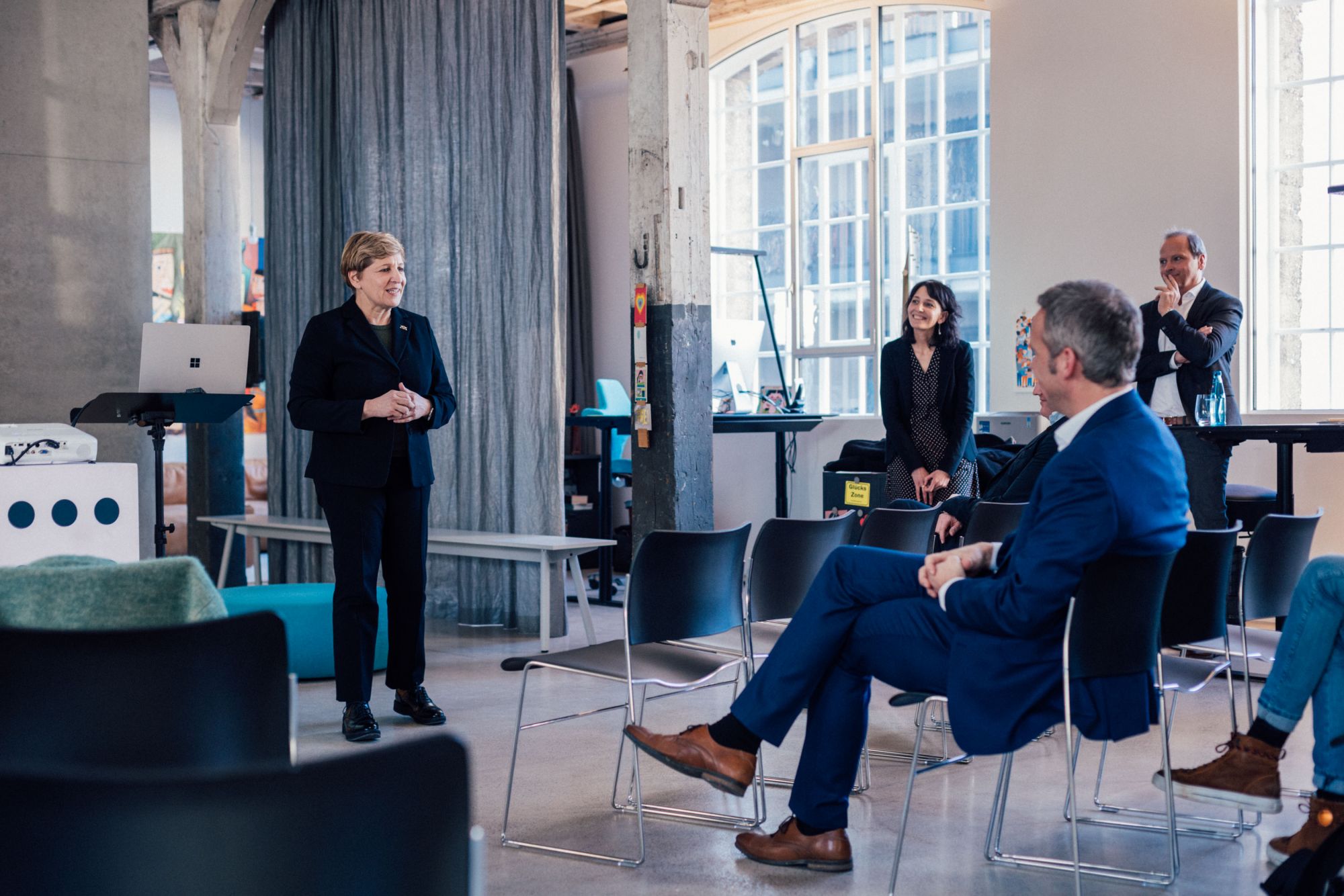 Nicole Razavi (MdL) zu Besuch in der WERKHALLE